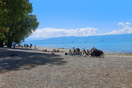 Ein Bild, das drau�en, Wolke, Himmel, Baum enth�lt.

KI-generierte Inhalte k�nnen fehlerhaft sein.
